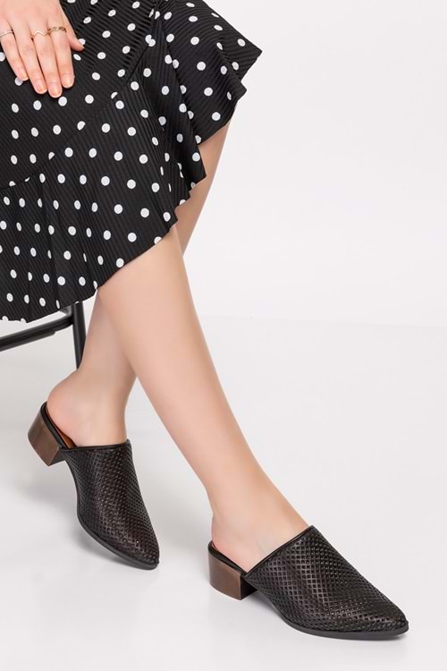 Gondol Hakiki Deri Lazerli Şık Topuklu Terlik anl.e07 - Siyah - 37