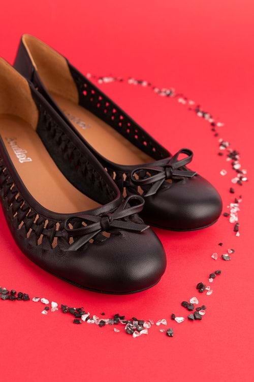 Gondol Kadın Hakiki Deri Günlük Kısa Topuklu Babet ss.2024 - Siyah - 41