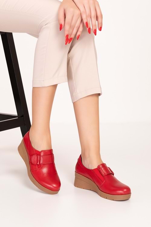 Gondol Hakiki Deri Anatomik Taban Rahat Lastik Detaylı Ayakkabı elnr.5869 - kırmızı - 36