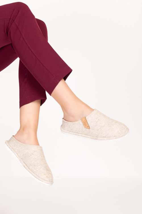 GONDOL İÇİ DIŞI KEÇE RAHAT VE HAFİF EV TERLİĞİ EV.320 - Bej - 37