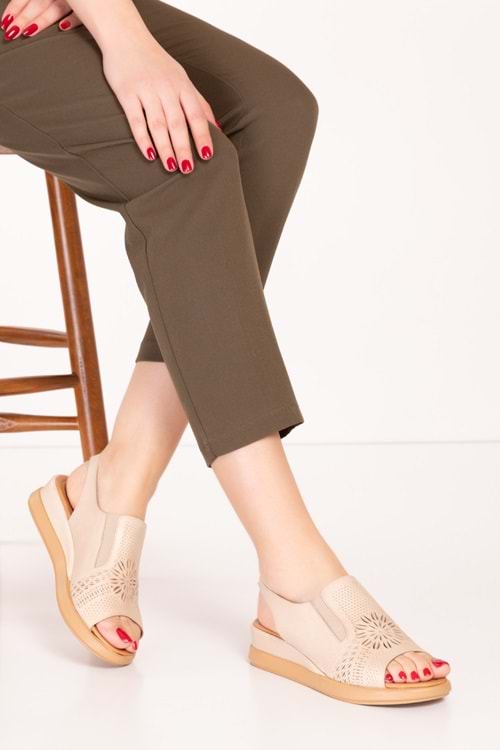 Gondol Kadın Hakiki Deri Günlük Rahat Sandalet anl.3260 - Bej - 39