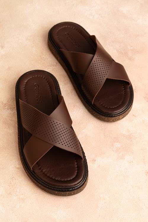 Gondol Erkek Hakiki Deri Çapraz Bant Klasik Terlik esm.24 - Kahverengi - 43