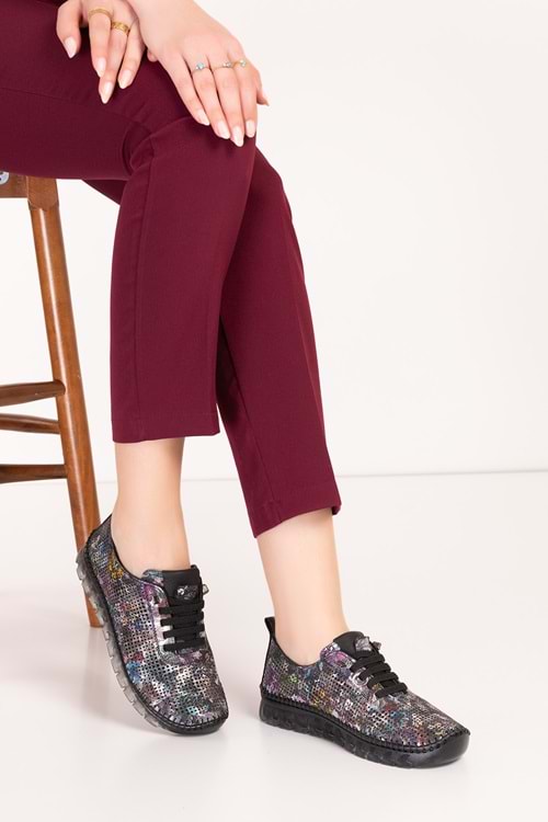 Gondol Hakiki Deri Rahat Esnek Hafif Taban Yazlık Ayakkabı kla.3623 - Siyah - 36