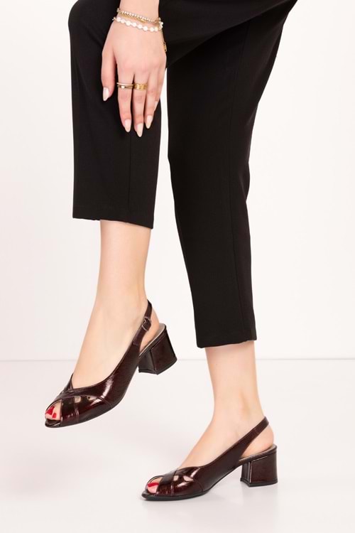 Gondol Kadın Hakiki Deri Klasik Topuklu Ayakkabı vdt.30 - Bordo Rugan - 35