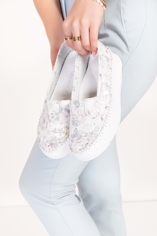 Gondol Hakiki Deri Rahat Yazlık Çiçek Desenli Ayakkabı kla.24 - Beyaz - 40