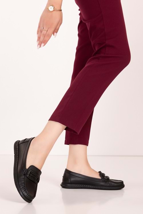 Gondol Kadın Hakiki Deri Günlük Rahat Klasik Ayakkabı hl.24105 - Siyah - 36