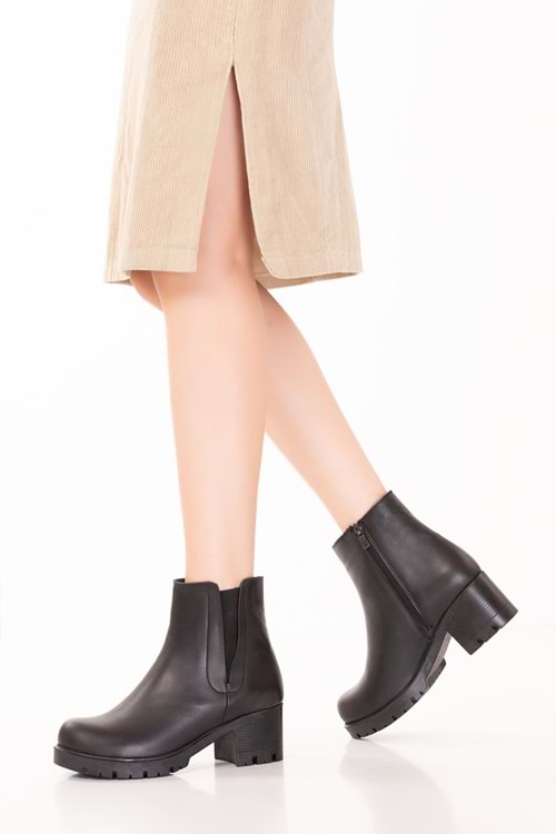 Gondol Hakiki Deri Kısa Bilek Kısmı Lastikli Günlük Rahat Bot Benita - Siyah - 36