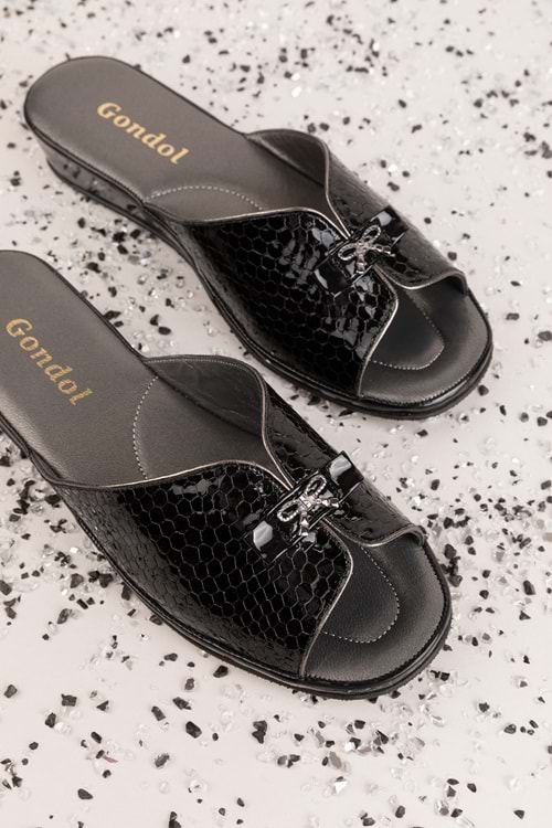 Gondol Hakiki Deri Şık Ev Terliği Blc.795 - Siyah Petek - 35