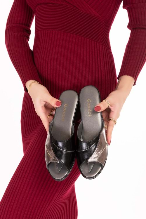 Gondol Hakiki Deri Şık Atom Ev Terliği Blc.17 - Siyah-Platin - 41