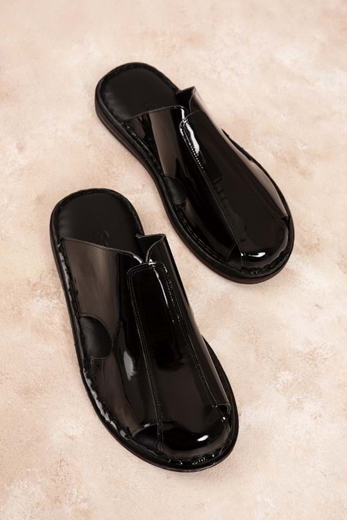 Gondol Hakiki Deri Önü Kapalı Yumusak Taban Terlik kml.103 - siyah rugan - 43