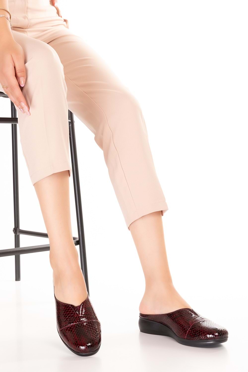 Gondol Hakiki Deri Ev Terliği Bordo Petek 38 özl.325