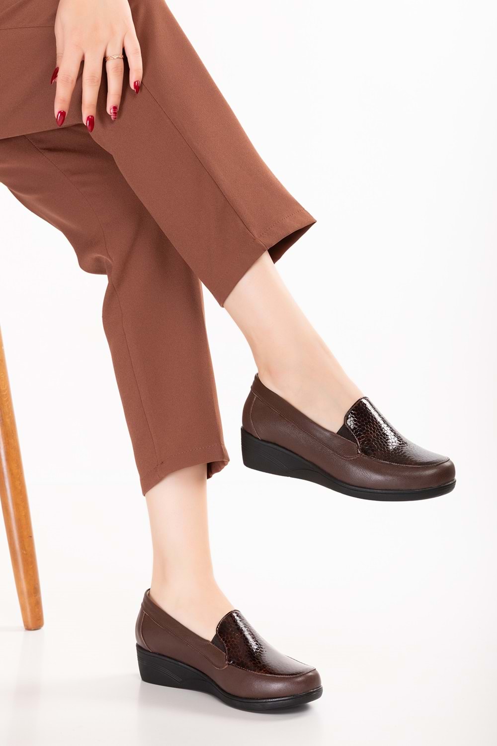 Gondol Hakiki Deri Ortopedik Taban Ayakkabı vdt.2606 - Kahve Petek - 38