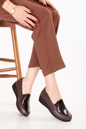 Gondol Hakiki Deri Ortopedik Taban Ayakkabı vdt.2606 - Kahve Petek - 42