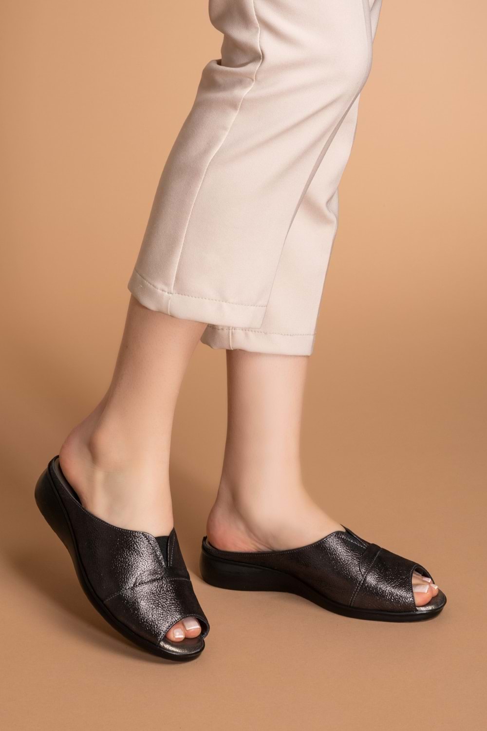 Gondol Hakiki Deri Çeyizlik Kadın Terlik özl.326 - Siyah - 37