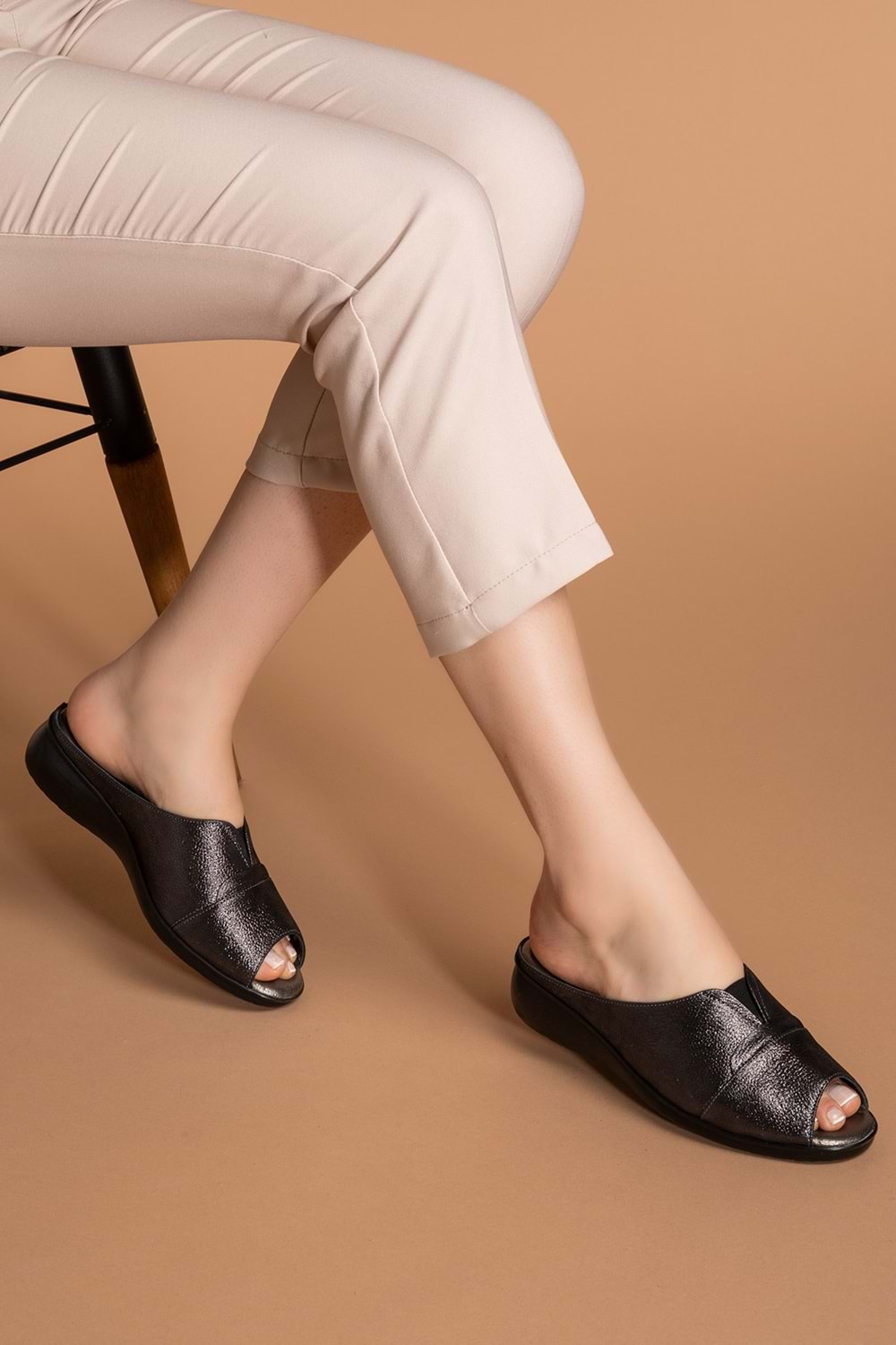 Gondol Hakiki Deri Çeyizlik Kadın Terlik özl.326 - Siyah - 37