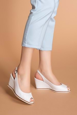 Gondol Kadın Hakiki Deri Dolgu Topuk Ayakkabı şhn.0109 - Beyaz - 36