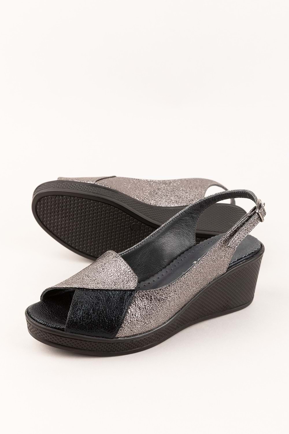 Gondol Kadın İçi Hakiki Deri Günlük Sandalet mik.2900 - Siyah-Platin - 38