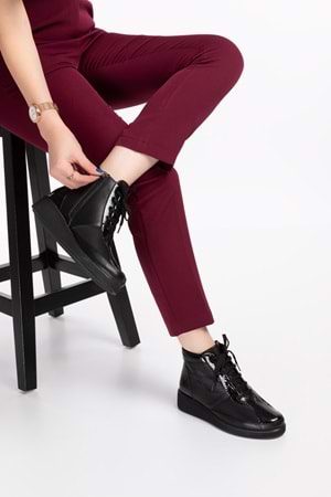 Gondol Hakiki Deri Anatomik Taban Kemik Çıkıntısına Özel Bot ert.3870 - Siyah - 36