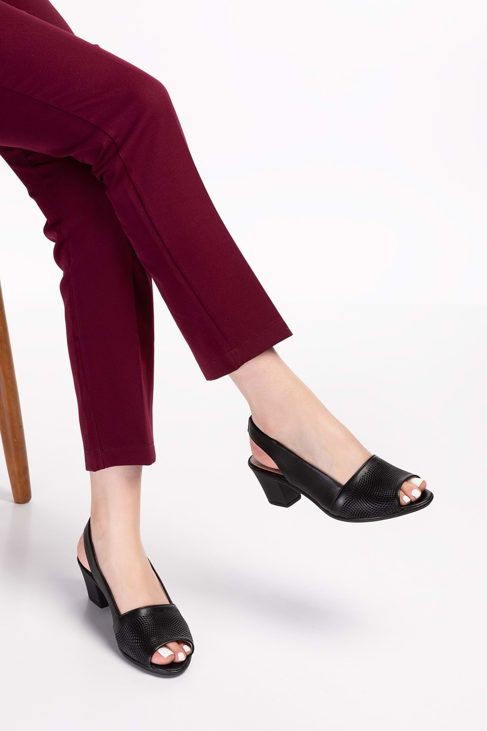 Gondol Kadın Hakiki Deri Klasik Topuklu Ayakkabı vdt.262 - Siyah - 34