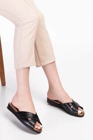 Gondol Kadın Hakiki Deri Şık Rahat Ev Terliği kayaş.191 - Siyah Cilt - 38