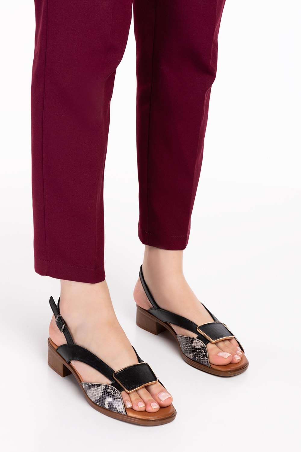 Gondol Hakiki Deri Kısa Topuklu Toka Detay Şık Sandalet iz.6020 - Siyah Yılan - 36