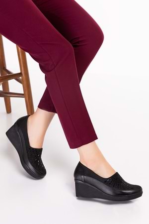 Gondol Hakiki Deri Dolgu Topuk Taşlı Anatomik Taban Ayakkabı vdt.592 - Siyah - 39