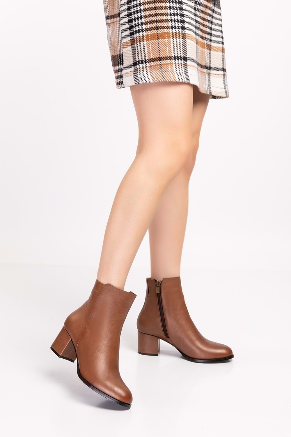 Gondol Kadın Hakiki Deri Klasik Topuklu Bot anl.5810 - Ceviz - 40