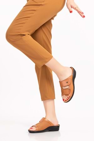 Gondol Kadın Hakiki Deri Kemik Çıkıntısına Özel Tabanı Çıkan Terlik Yprk.250 - Taba - 37