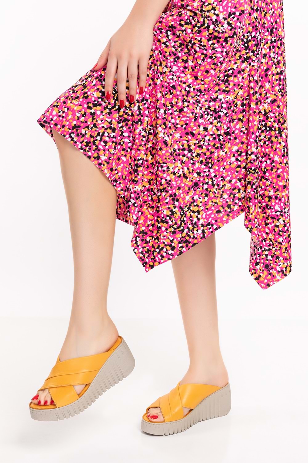 Gondol Hakiki Deri Anatomik Taban Dolgu Topuk Terlik slt.252 - Hardal - 40