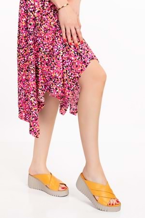 Gondol Hakiki Deri Anatomik Taban Dolgu Topuk Terlik slt.252 - Hardal - 41