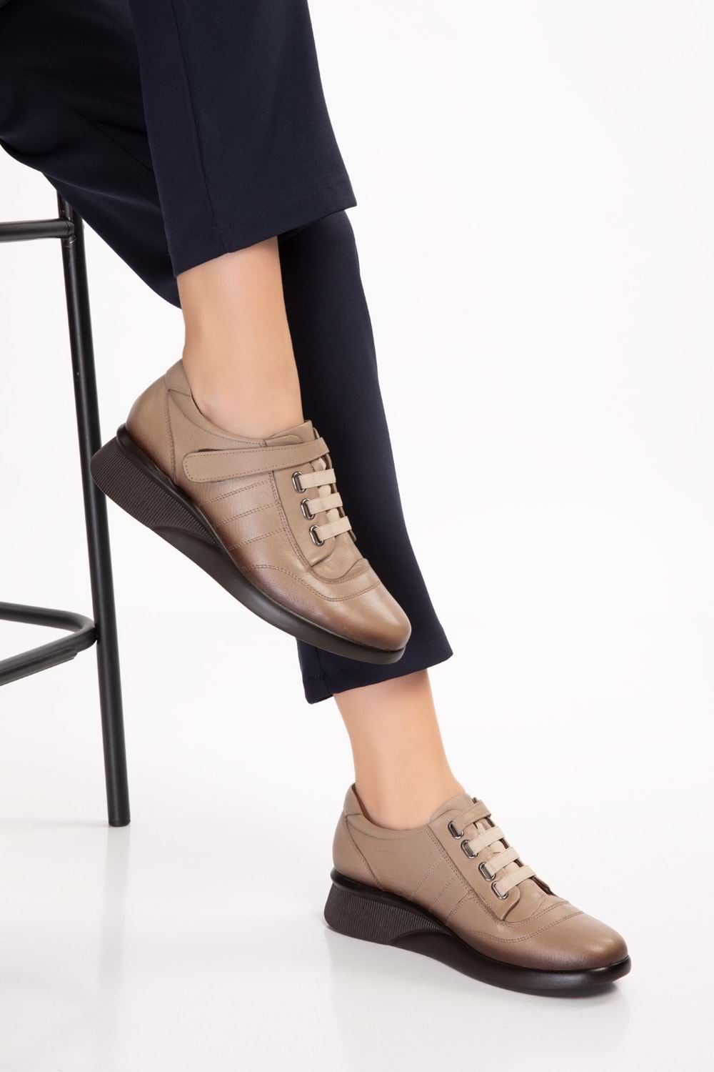 Gondol Hakiki Deri Anatomik Taban Rahat Lastik Bağcıklı Ayakkabı elnr.5806 - Vizon - 39