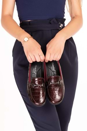 Gondol Kadın Hakiki Deri Anatomik Taban Lastikli Babet ell.7085 - Bordo - 37