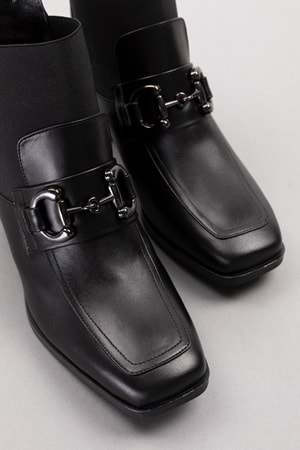 Gondol Kadın Hakiki Deri Tokalı Şık Bot Ast.53 - Siyah - 39
