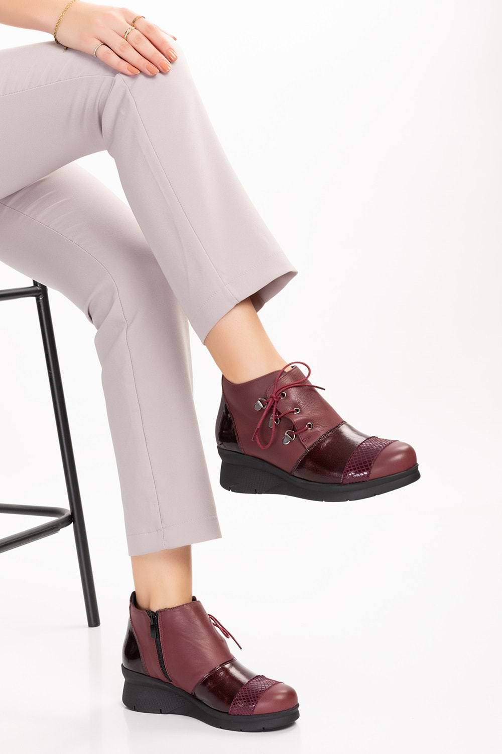 Gondol Kadın Hakiki Deri parlak Rugan Detaylı Rahat Bot ell.7141 - Bordo - 38