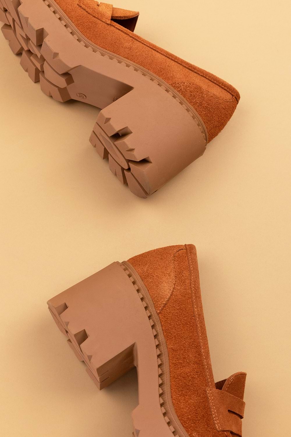 Gondol Hakiki Deri Kalın Taban Platform Topuklu Ayakkabı vtg.23802 - Taba Süet - 36