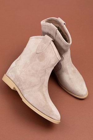 Gondol Kadın Hakiki Deri Gizli Topuklu Western Çekme Bot RG.88240 - Bej Süet - 39