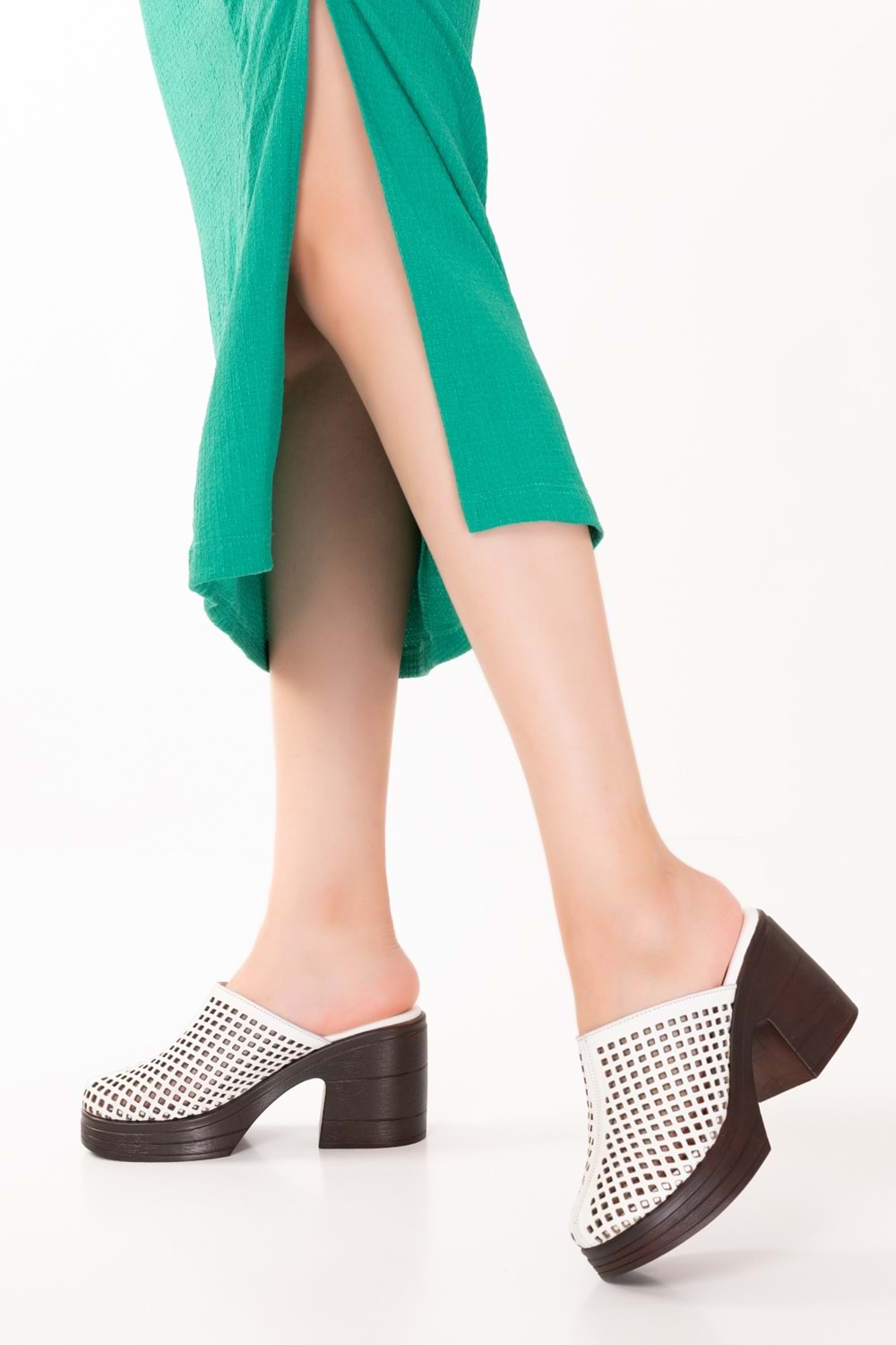 Gondol Kadın Hakiki Deri Platform Topuklu Lazerli Şık Terlik msa.90 - Beyaz - 38