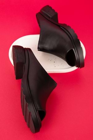 Gondol Kadın Hakiki Deri Şık Orta Topuklu Terlik elnr.1064 - Siyah - 38