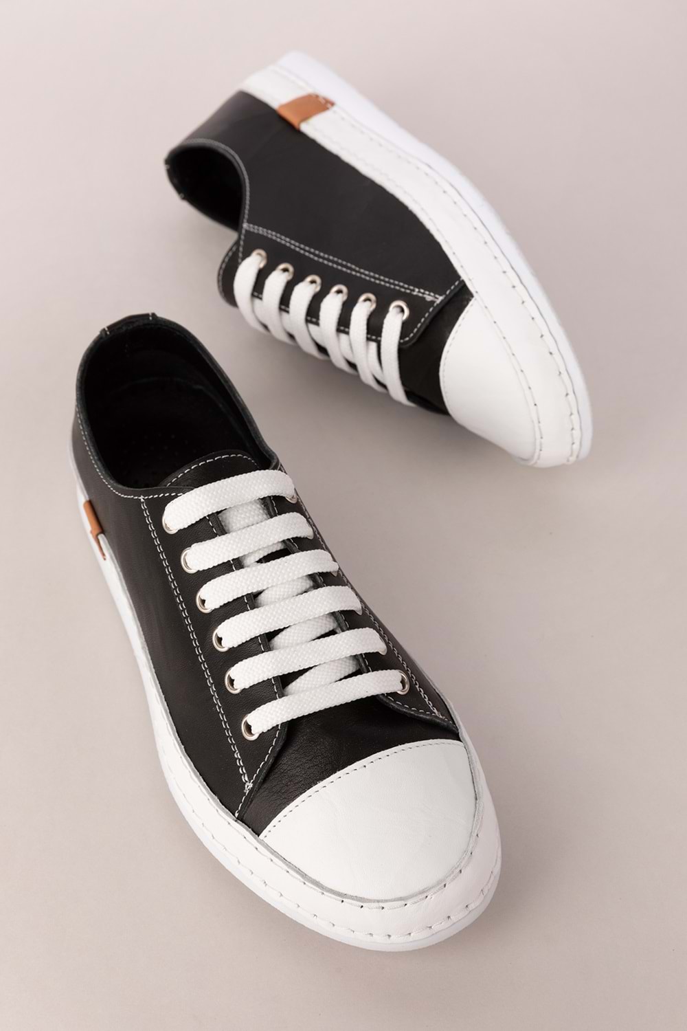 Gondol Içi Dışı Hakiki Deri Hafif Converse Tarz Ayakkabı usl.2136 - Siyah - 36