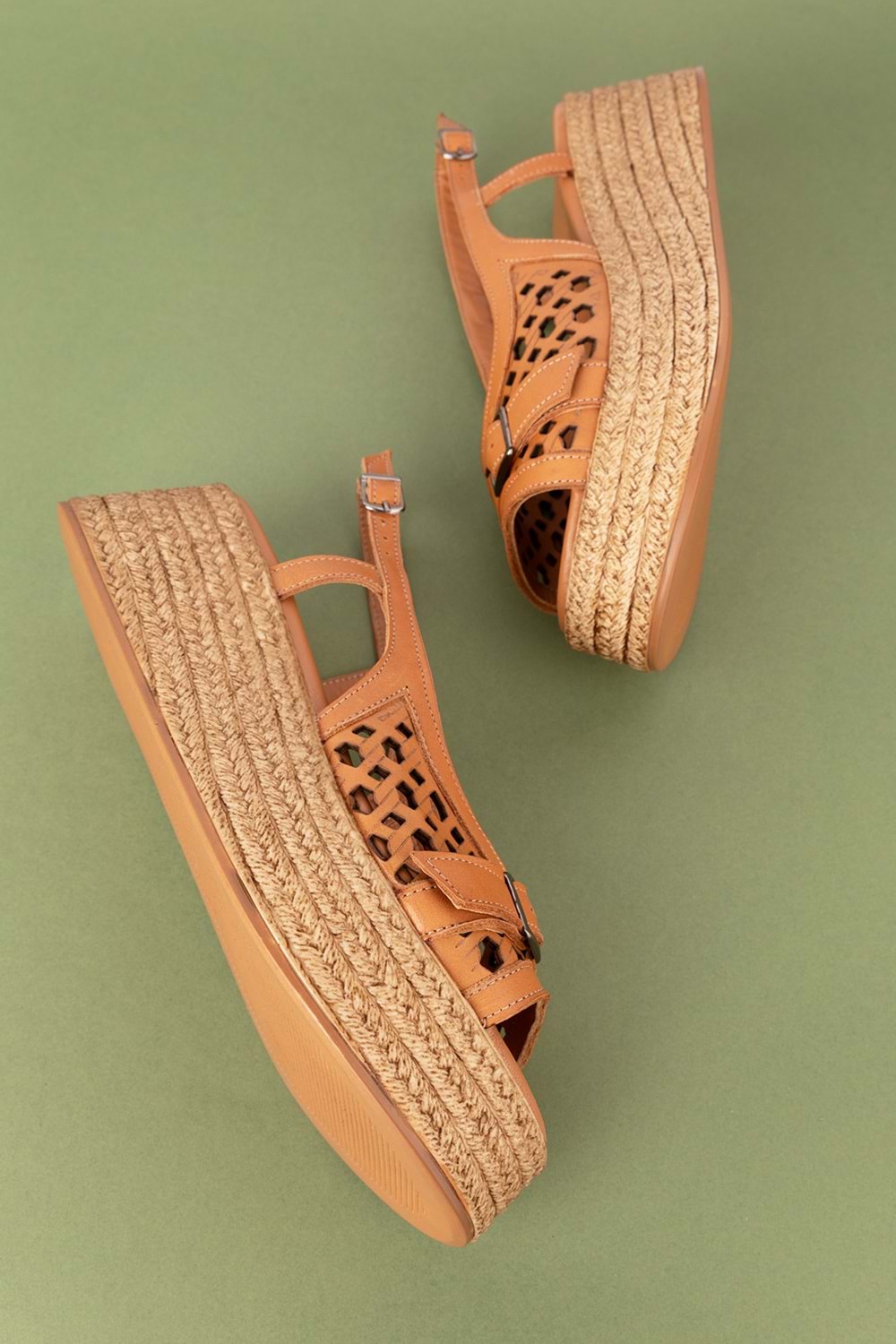 Gondol Kadın Hakiki Deri Platform Lazer Kesim Sandalet mlk.5225 - Taba - 41