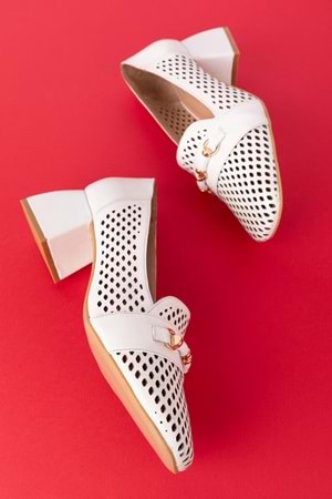 Gondol Kadın Hakiki Deri Lazer Delikli Topuklu Ayakkabı ast.7480 - Beyaz - 40