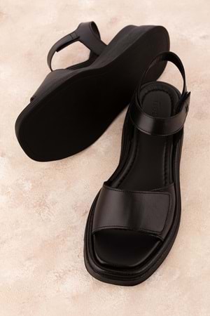 Gondol Kadın Hakiki Deri Günlük Rahat Cırtlı Sandalet ayh.1111 - Siyah - 41