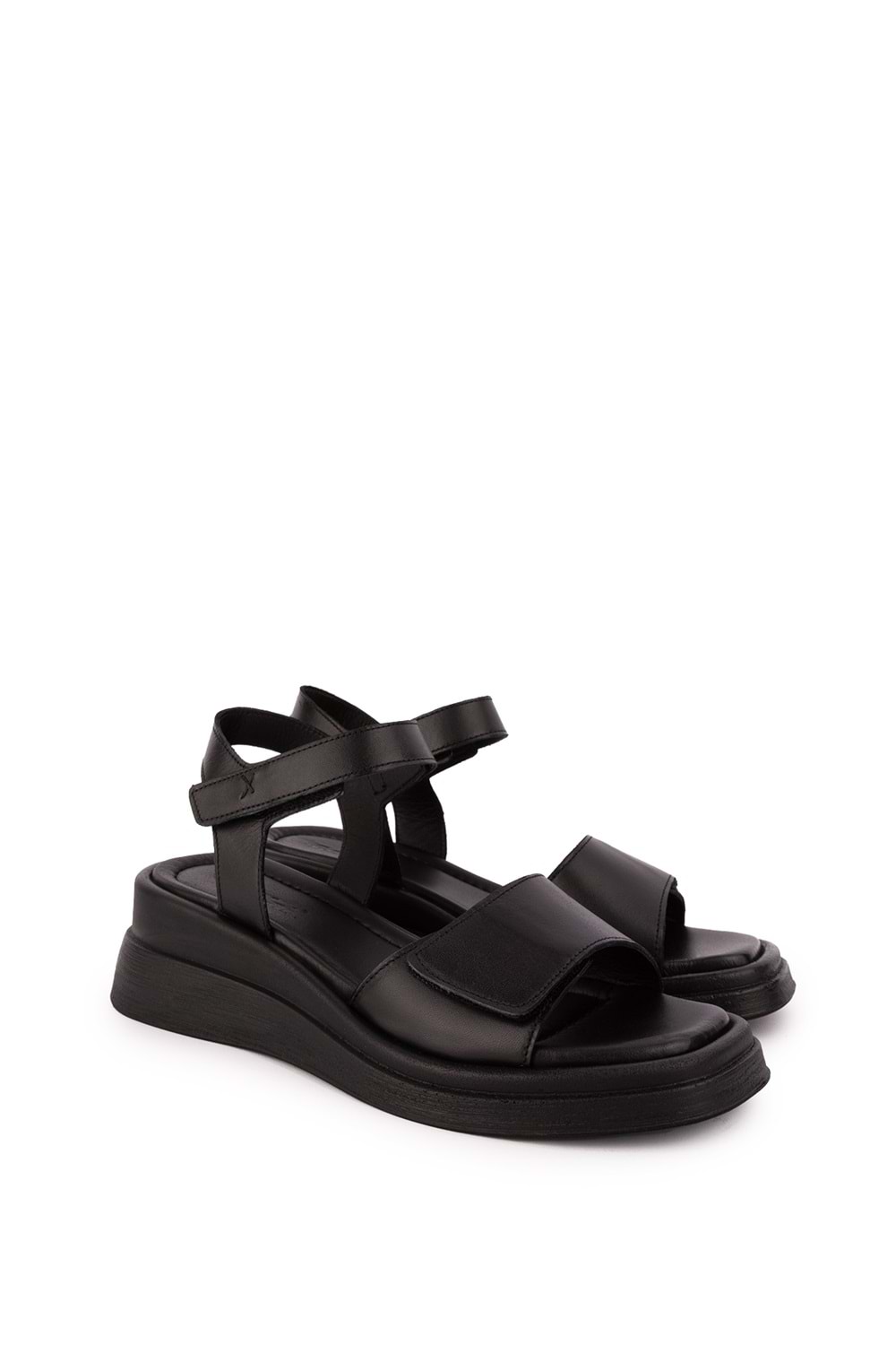 Gondol Kadın Hakiki Deri Günlük Rahat Cırtlı Sandalet ayh.1111 - Siyah - 41