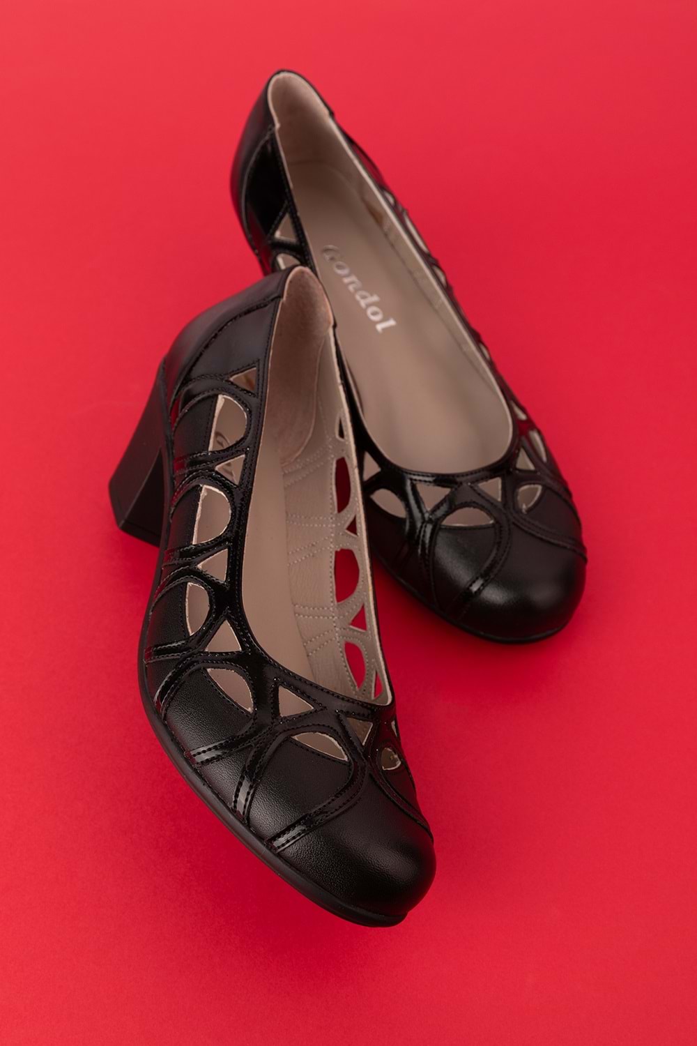 Gondol Kadın Hakiki Deri Yuvarlak Burun Topuklu Ayakkabı vdt.1640 - Siyah - 38