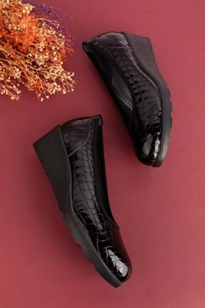 Gondol Hakiki Deri Dolgu Topuk Günlük Anne Ayakkabı ell.6806 - Siyah Croco - 36