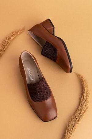 Gondol Hakiki Deri Kısa Topuklu Taş Detaylı Topuklu Ayakkabı vdt.142 - Kahverengi - 37