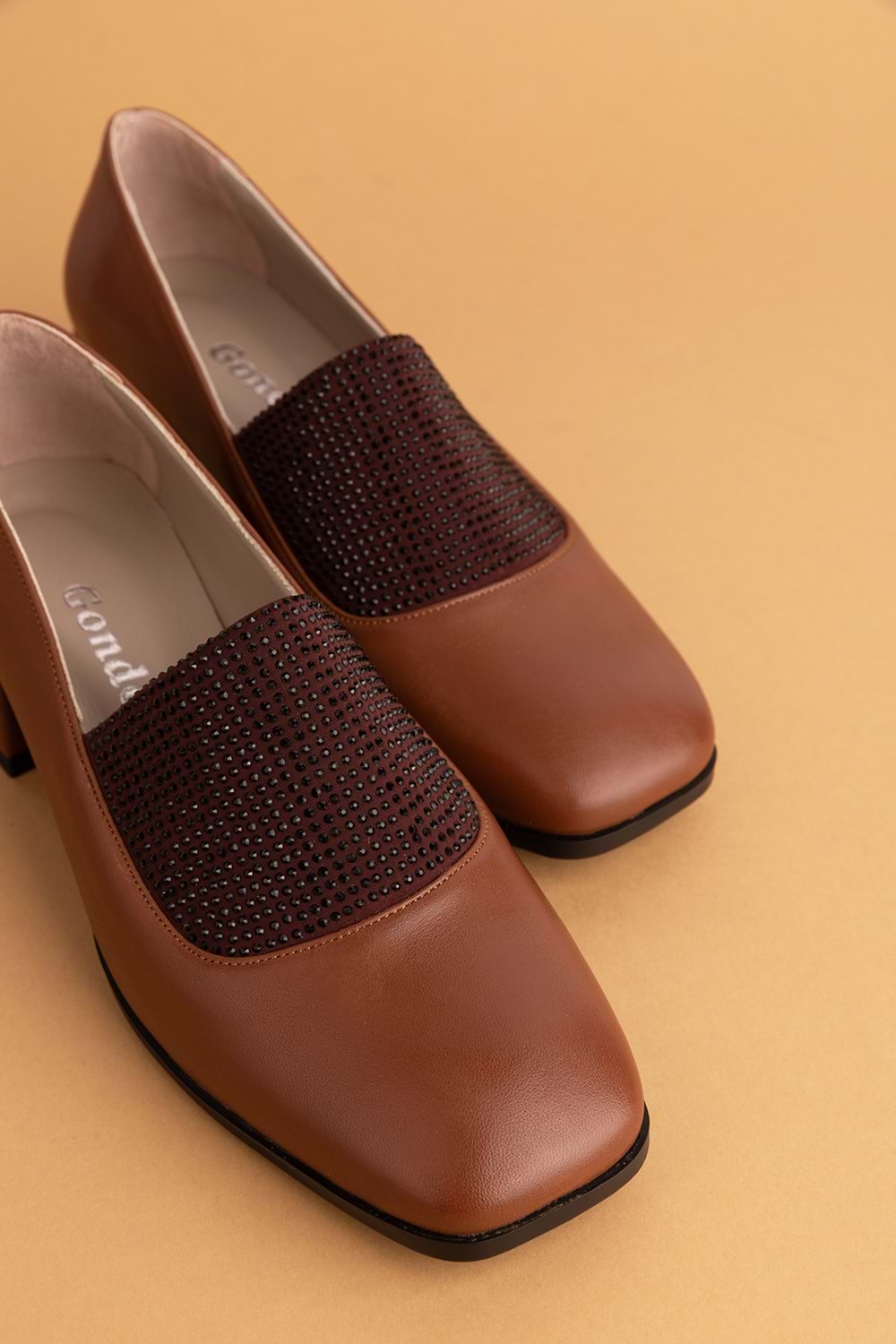 Gondol Hakiki Deri Kısa Topuklu Taş Detaylı Topuklu Ayakkabı vdt.142 - Kahverengi - 37