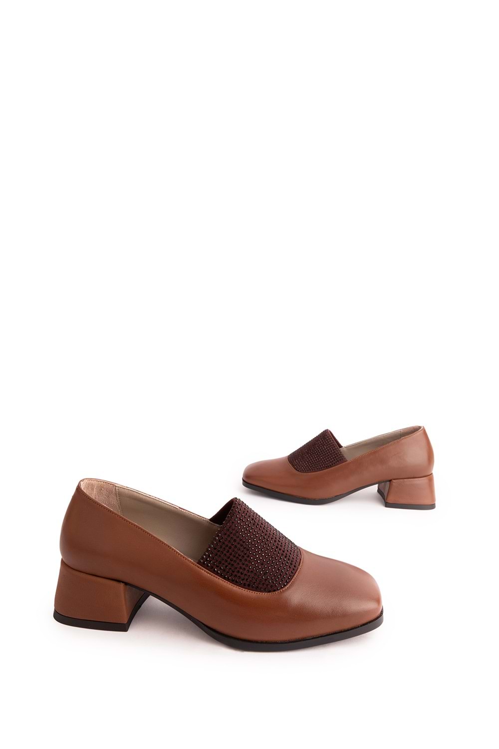 Gondol Hakiki Deri Kısa Topuklu Taş Detaylı Topuklu Ayakkabı vdt.142 - Kahverengi - 37