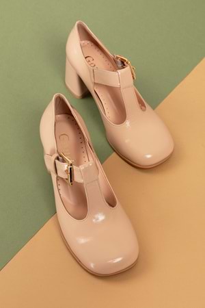 Gondol Kadın Hakiki Deri Yuvarlak Küt Burun Şık Topuklu Ayakkabı mnz.24524 - Bej Rugan - 39