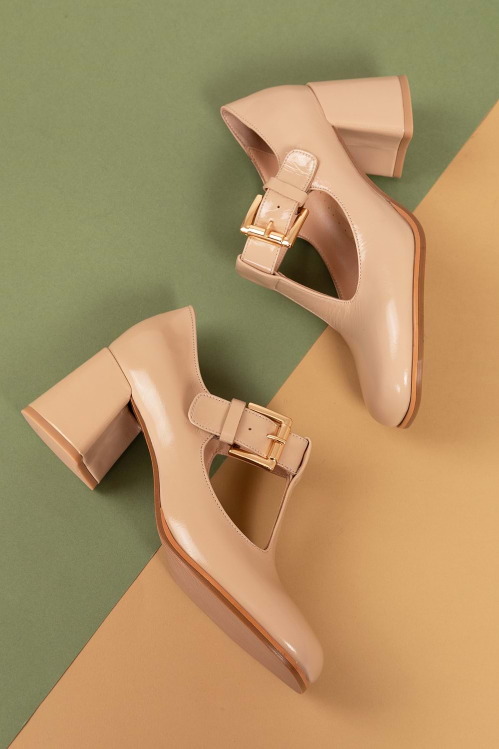 Gondol Kadın Hakiki Deri Yuvarlak Küt Burun Şık Topuklu Ayakkabı mnz.24524 - Bej Rugan - 39